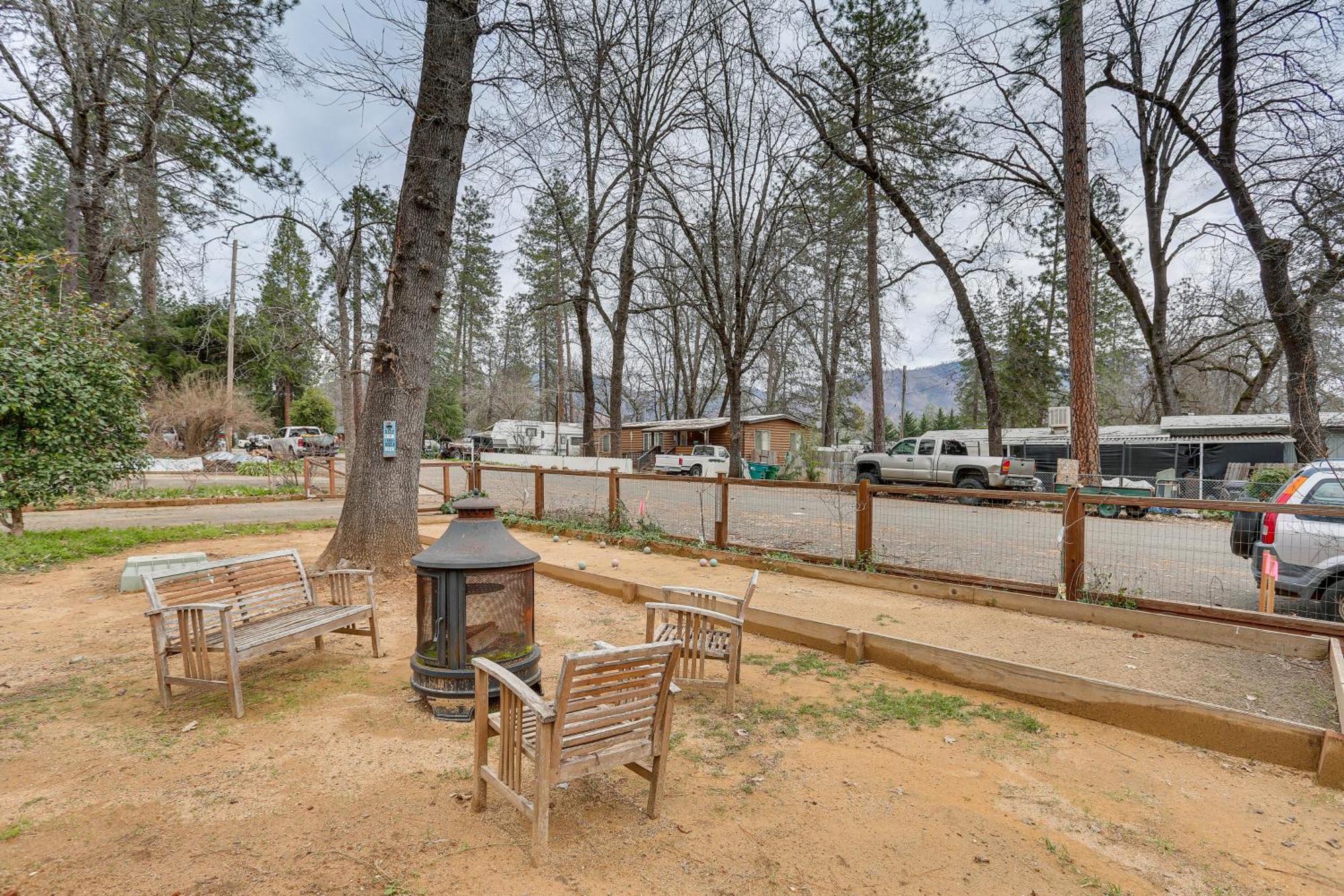 فيلا Charming Lakehead Cabin Walk To Shasta Lake! المظهر الخارجي الصورة